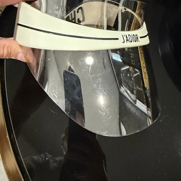 Christian Dior J’Adior Sun Visor – Authentic – Adjustable - Picture 6 of 7